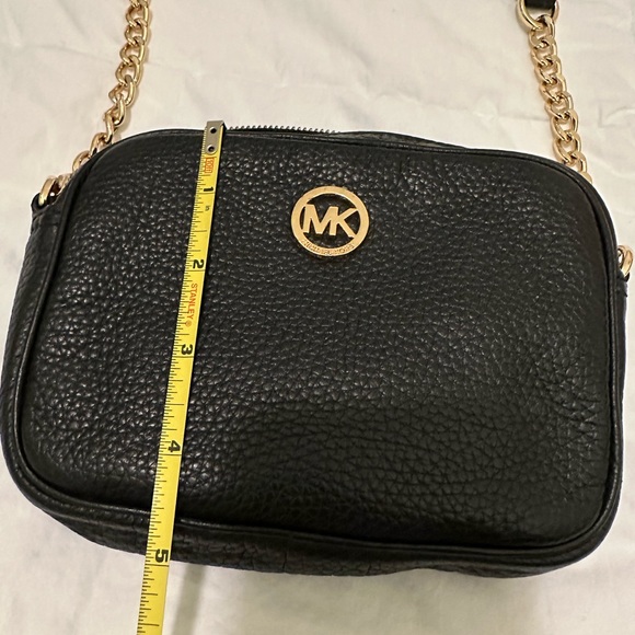 Michael Kors Small Crossbody Bag - Picture 4 of 8
